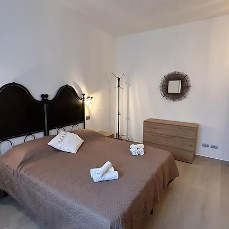 Casa Kiraz Tra E Monti * Манделло-дель-Ларио