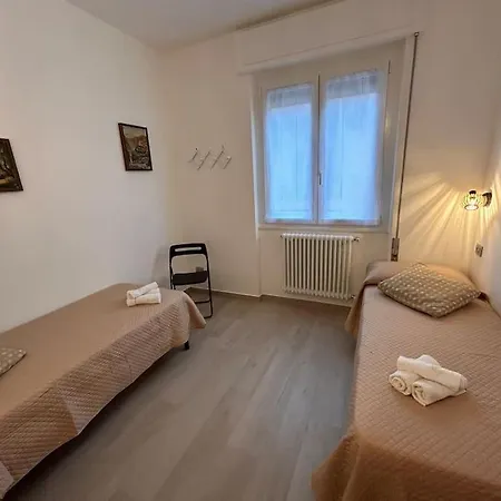 Casa Kiraz Tra E Monti Манделло-дель-Ларио